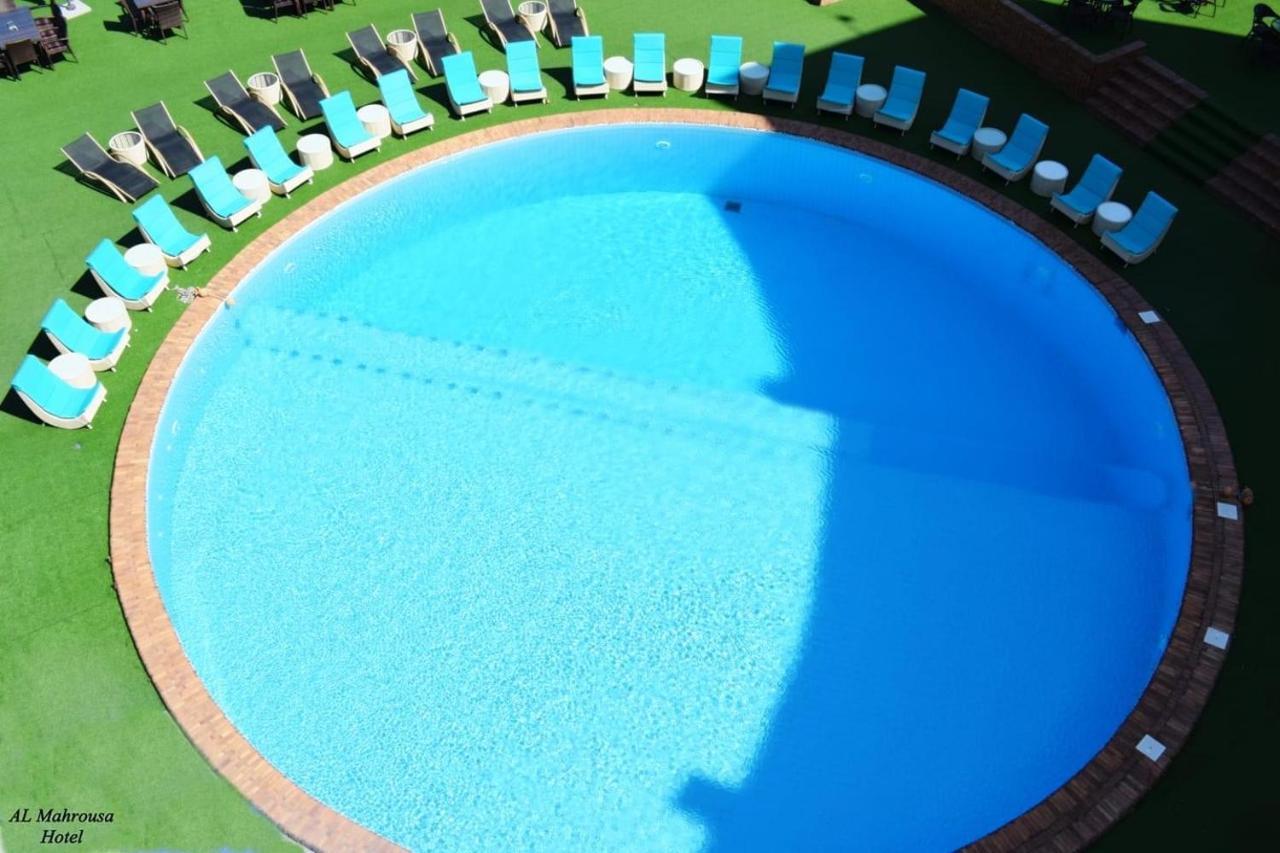 Fleet Club Mahrousa อเล็กซานเดรีย ภายนอก รูปภาพ A swimming pool
