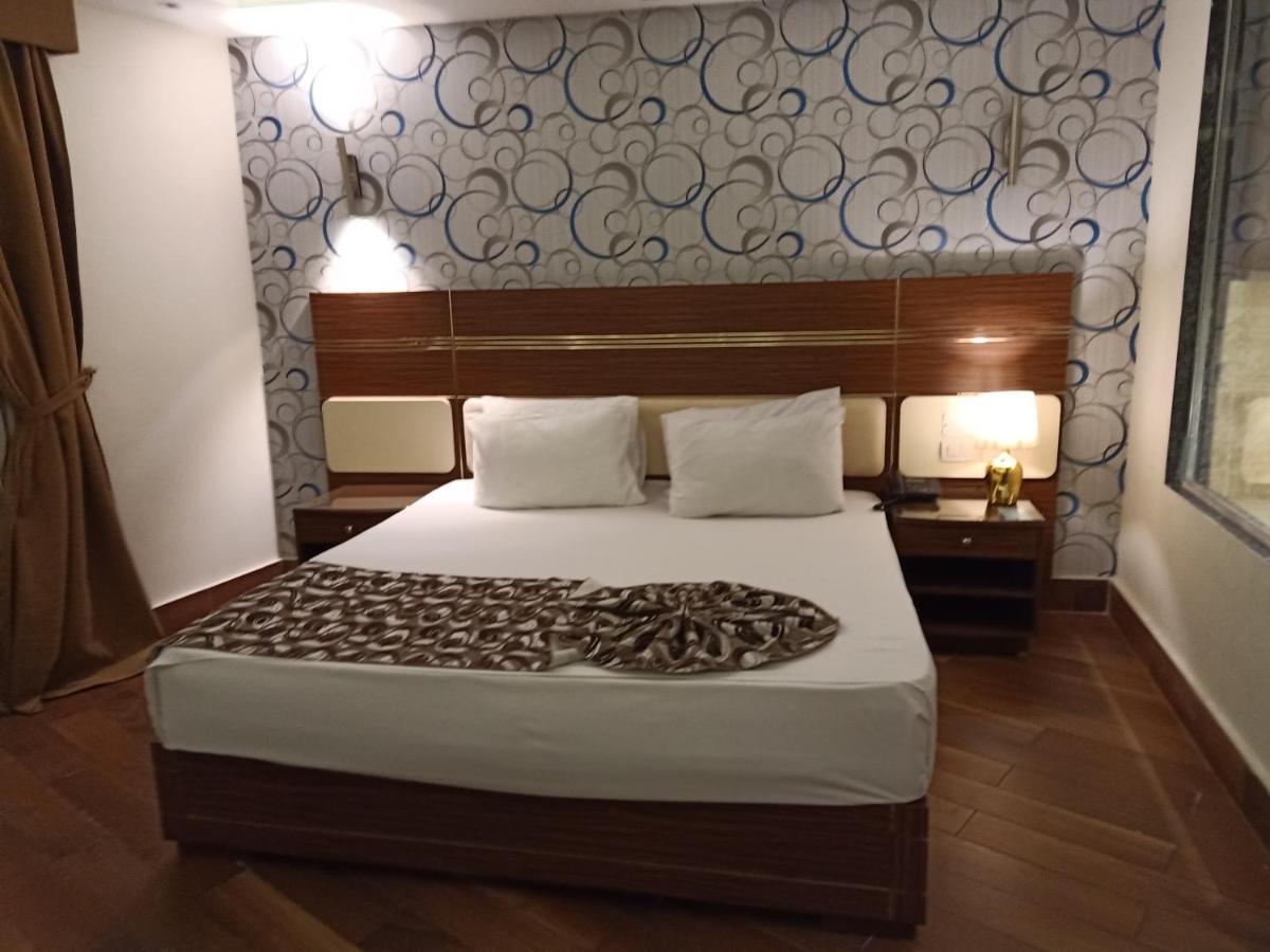 Fleet Club Mahrousa อเล็กซานเดรีย ภายนอก รูปภาพ A bedroom at the hotel