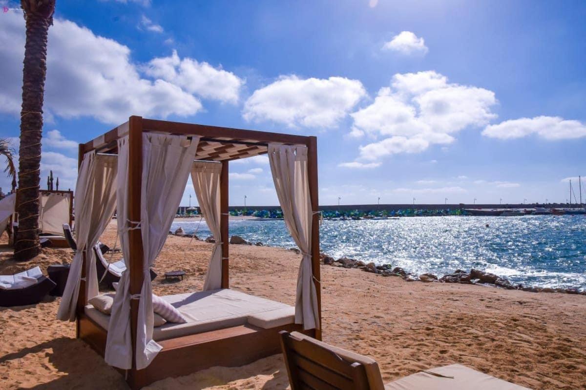 Fleet Club Mahrousa อเล็กซานเดรีย ภายนอก รูปภาพ Beach in Marina El Alamein