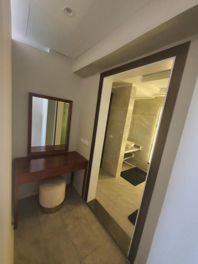 Fleet Club Mahrousa อเล็กซานเดรีย ภายนอก รูปภาพ A bathroom in a hotel