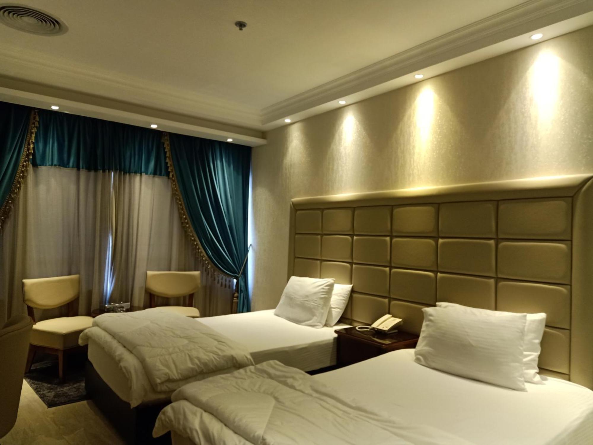 Fleet Club Mahrousa อเล็กซานเดรีย ภายนอก รูปภาพ A room at the hotel