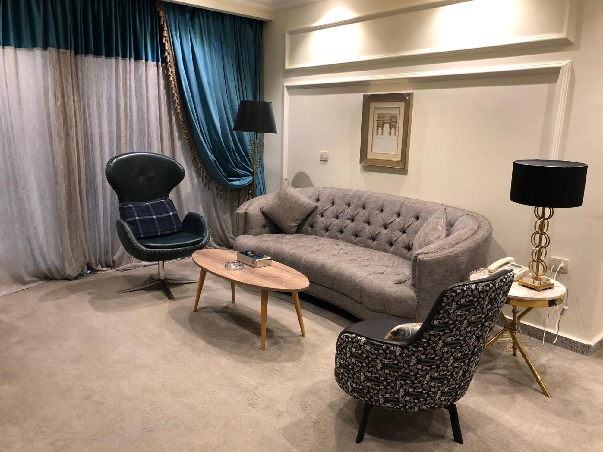 Fleet Club Mahrousa อเล็กซานเดรีย ภายนอก รูปภาพ A suite at the hotel